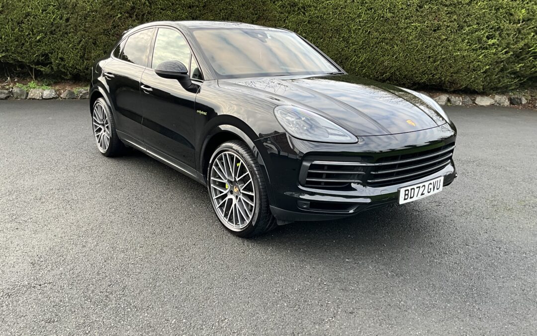 Porsche Cayenne 3.0 V6 E-Hybrid 17.9kWh Platinum Edition TiptronicS 4WD Euro 6 (s/s) 5dr (3.6kW Charger)