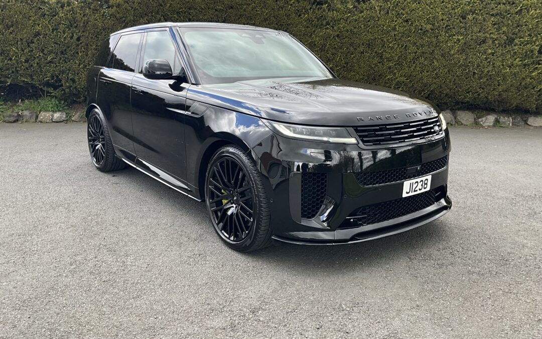 Land Rover Range Rover Sport SV Edition One Gloss 4.4 P635 V8 MHEV SV Edition One Gloss SUV 5dr Petrol Auto 4WD Euro 6 (s/s) (635 ps)
