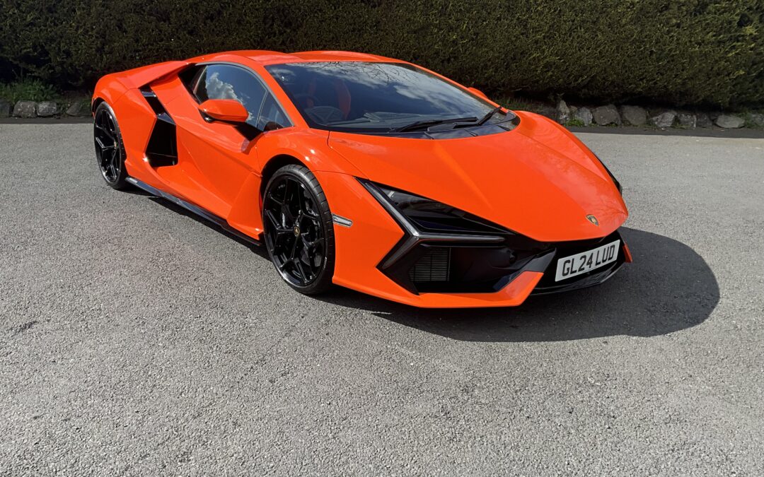 Lamborghini Revuelto 6.5 V12 HPEV 3.8kWh AMT 4WD Euro 6 2dr